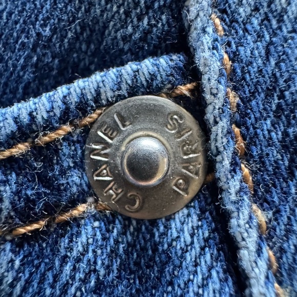 Authentic Chanel CC Logo Button Straight Leg Jeans - Made in Italy - S - Picture 6 of 13